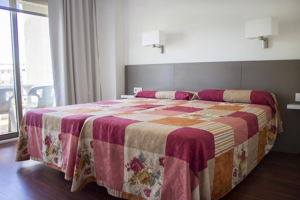 Apartamentos Best Michelangelo Салоу Екстер'єр фото