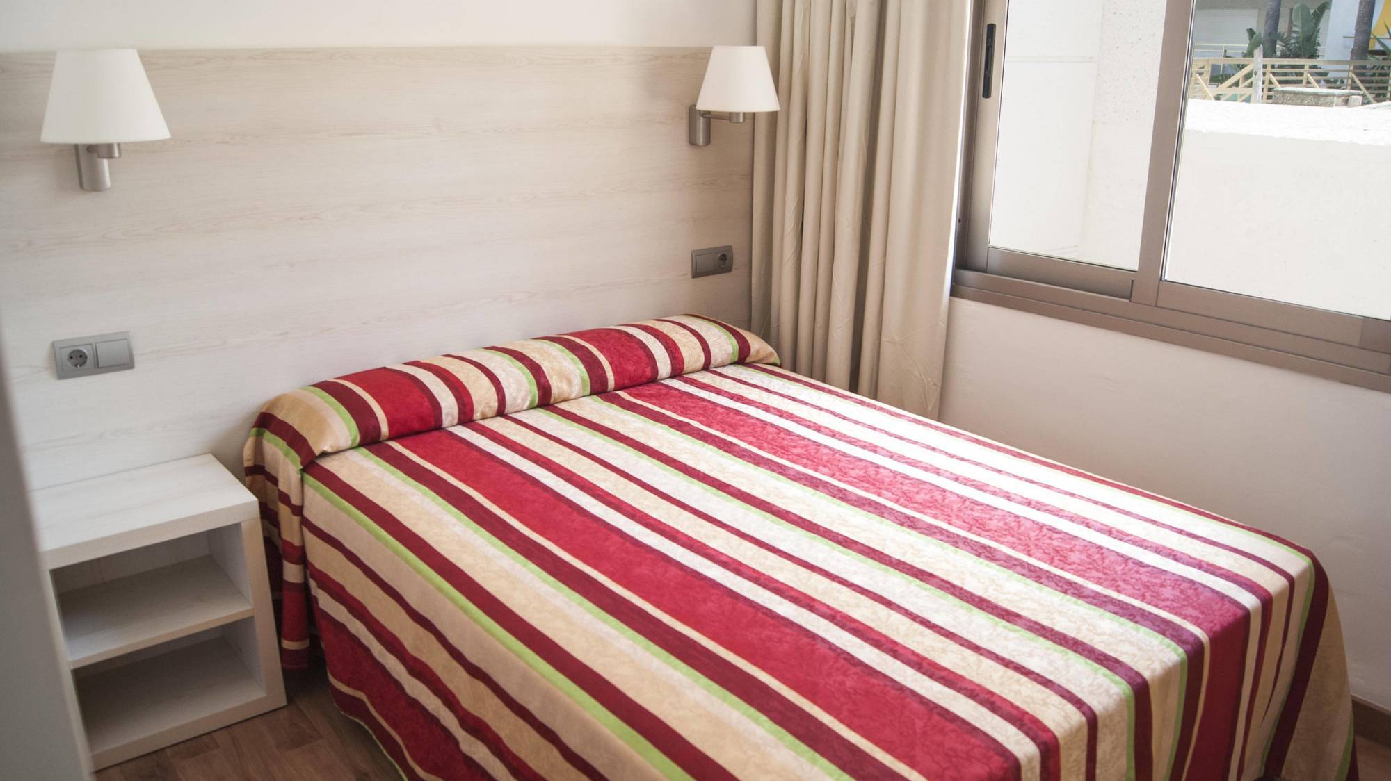 Apartamentos Best Michelangelo Салоу Екстер'єр фото